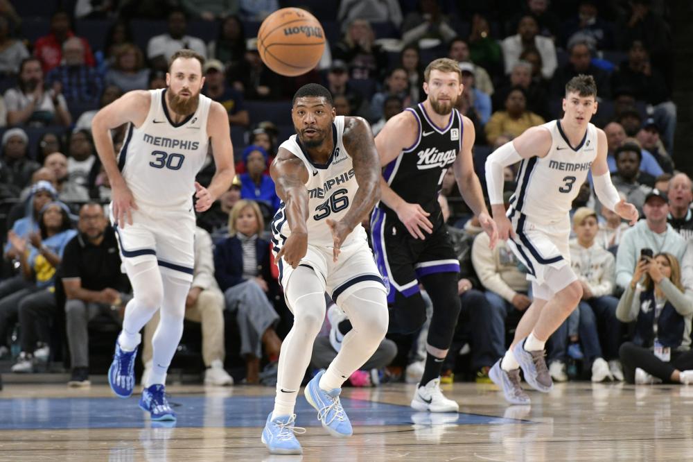 前锋费莱尼 前锋费莱尼