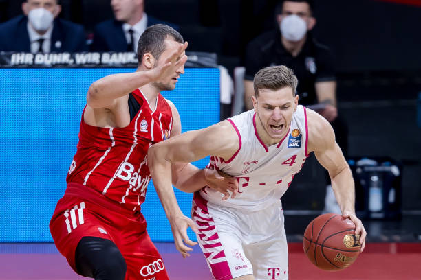 沙特球员平 沙特球员平