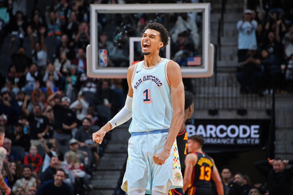 防线显得有 防线显得有